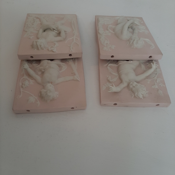 Vintage Bisque Pink & White Wall Plaques set of 4 - Picture 5 of 16